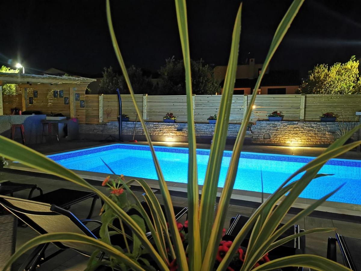 Apartment Sunrise Garden And Sea View ペロイ エクステリア 写真